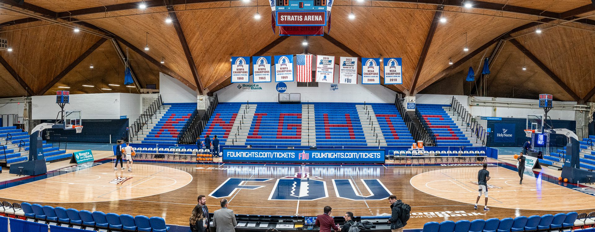 f-d-u_knights_stratis_arena